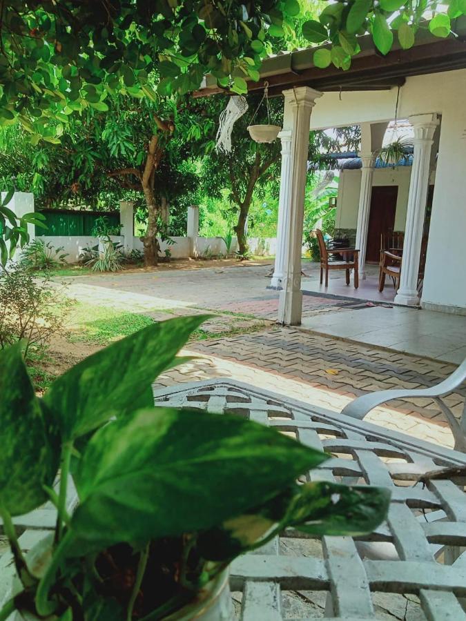 Sidhangana Home Stay Anuradhapura Buitenkant foto