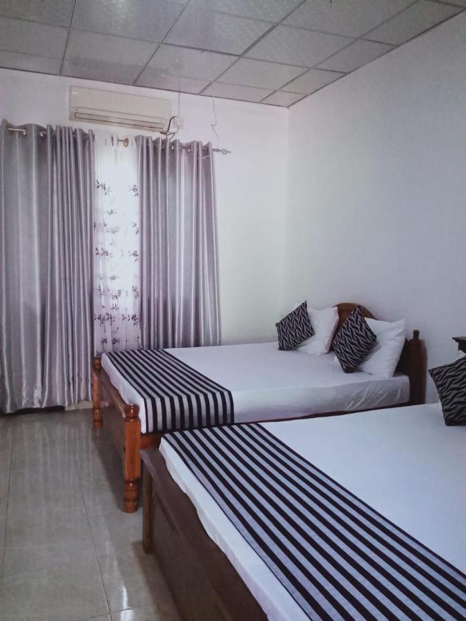 Sidhangana Home Stay Anuradhapura Buitenkant foto